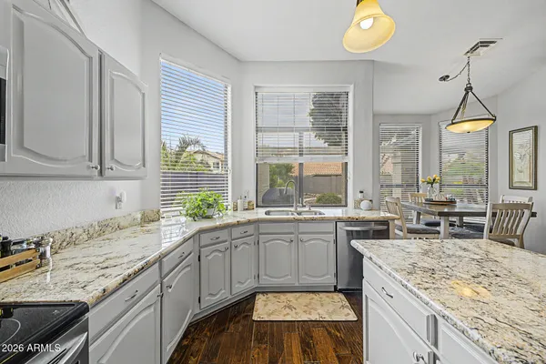 $728,000 | 159 East Courtney Lane, Tempe, AZ 85284