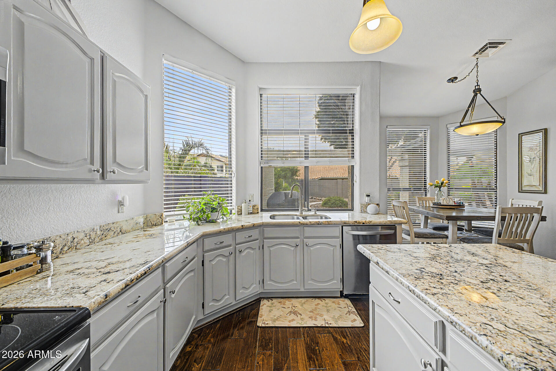 159 East Courtney Lane Tempe, AZ 85284 - Photo 13 of 32 13-Courtney