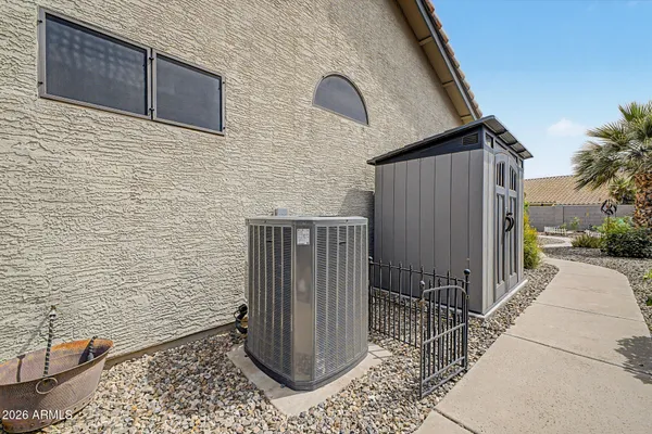 $728,000 | 159 East Courtney Lane, Tempe, AZ 85284