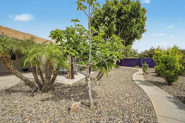 $728,000 | 159 East Courtney Lane, Tempe, AZ 85284