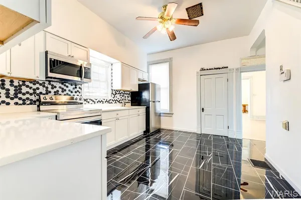 $129,900 | 2017 Switzer Avenue, St. Louis, MO 63136