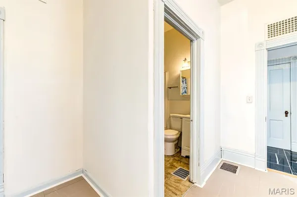 $129,900 | 2017 Switzer Avenue, St. Louis, MO 63136