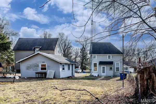 $129,900 | 2017 Switzer Avenue, St. Louis, MO 63136