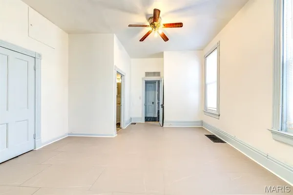 $129,900 | 2017 Switzer Avenue, St. Louis, MO 63136