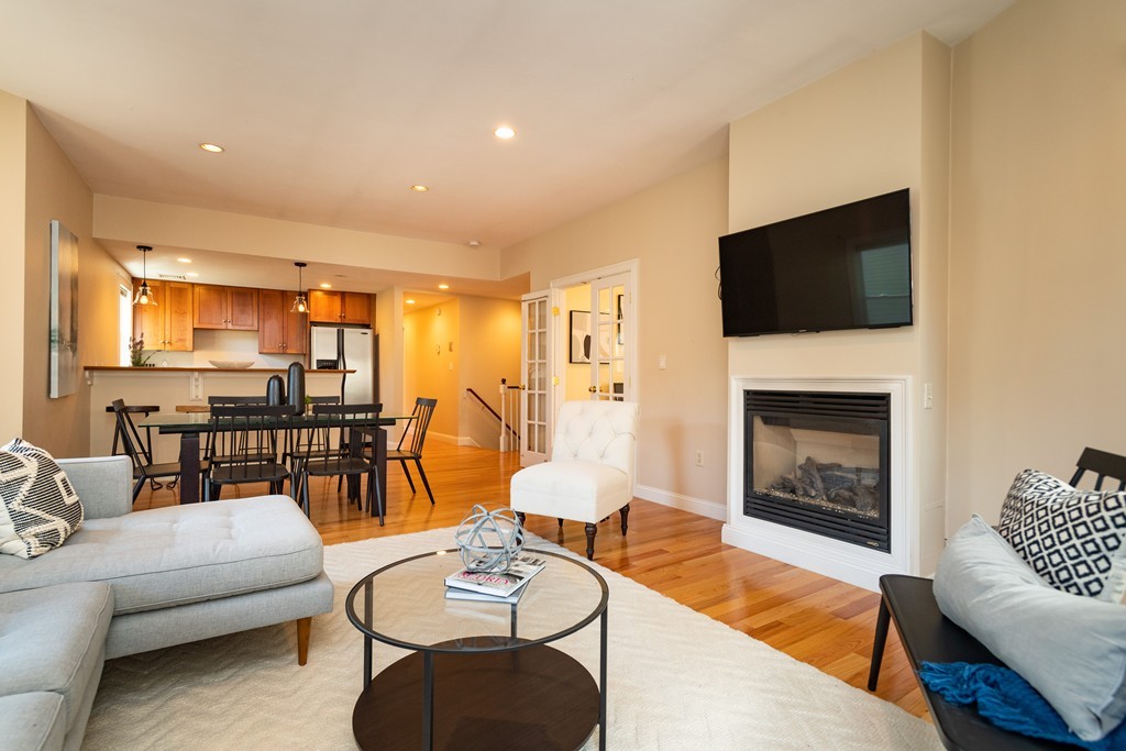 52 Warren Street, Unit 3 Boston, MA 02129 - Photo 3 of 14