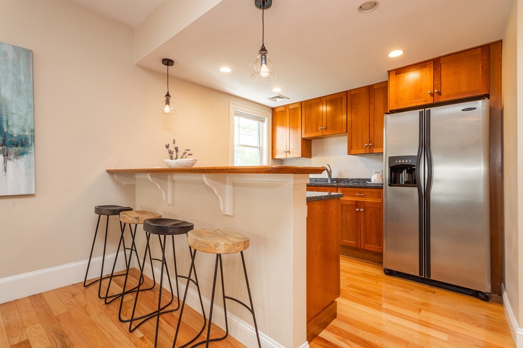 52 Warren Street, Unit 3 Boston, MA 02129 - Photo 4 of 14