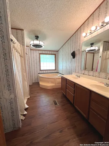 $210,000 | 475 4th Street, Poteet, TX 78065