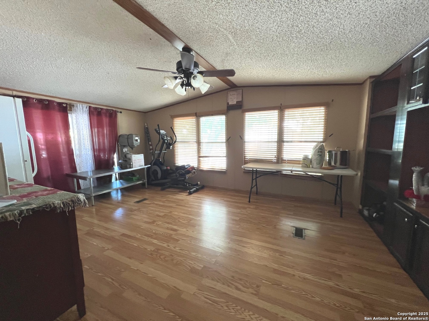 475 4th Street Poteet, TX 78065 - Photo 7 of 19