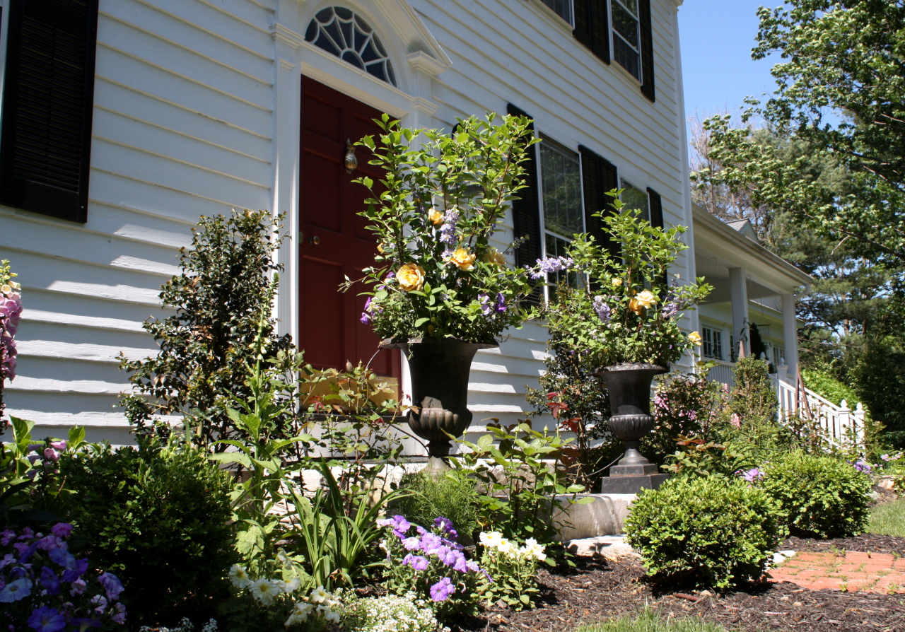 46 Interlaken Road Stockbridge, MA 01262 - Photo 32 of 37 Front Step
