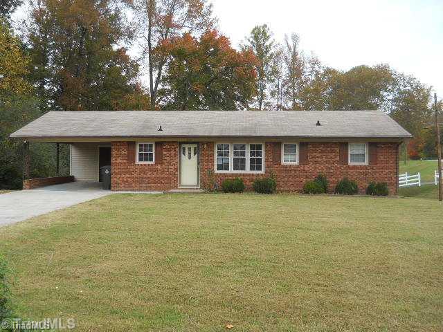 112 Pine Valley Road Thomasville, NC 27360 - Photo 1 of 10 Exterior Front.
