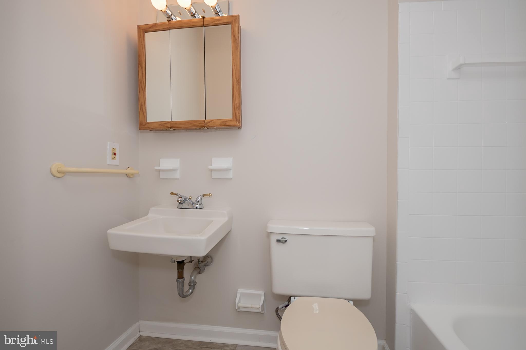 102 Woodstream Road Boothwyn, PA 19061 - Photo 19 of 40 Gallery Image 19