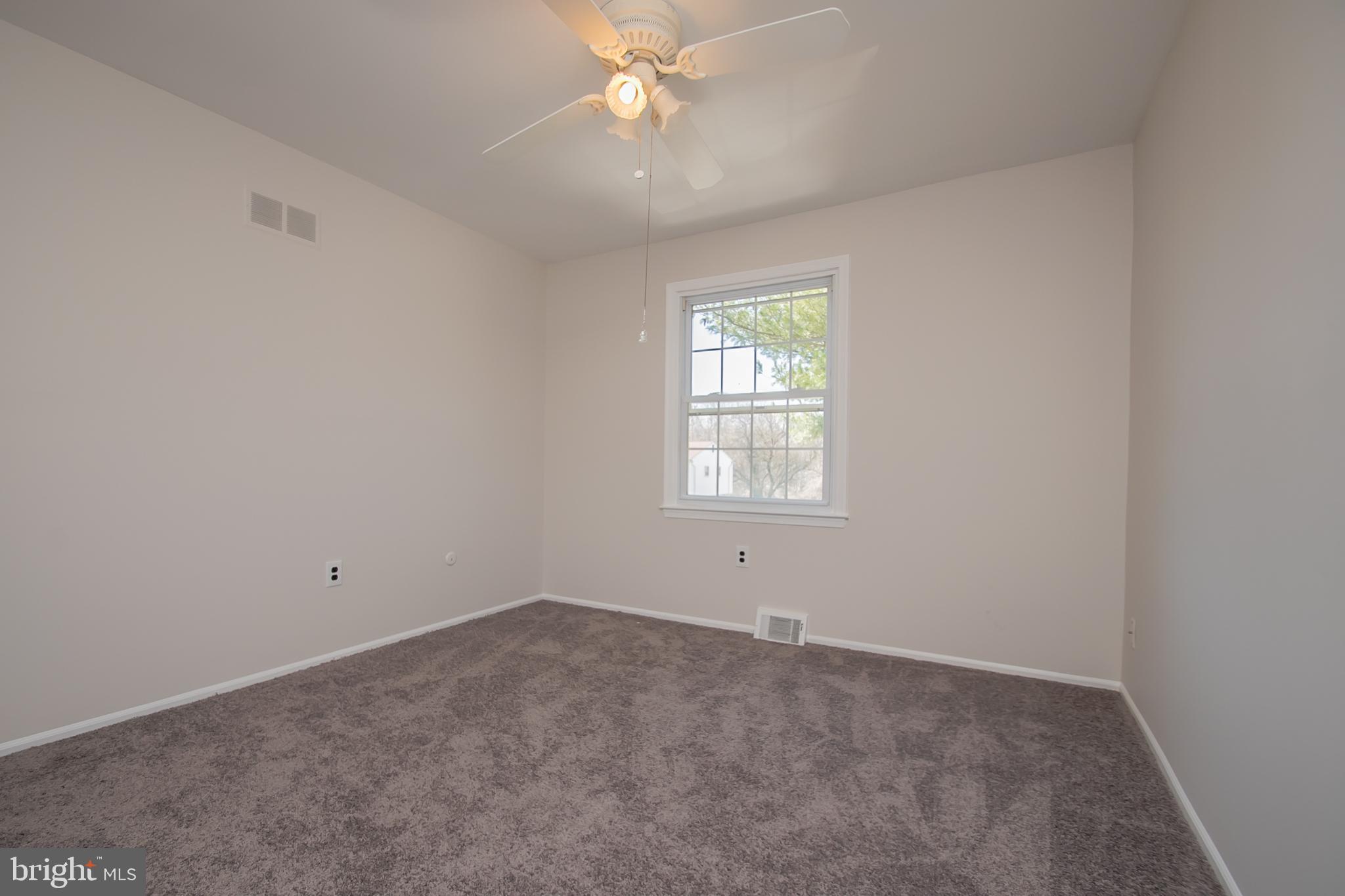 102 Woodstream Road Boothwyn, PA 19061 - Photo 36 of 40 Gallery Image 36
