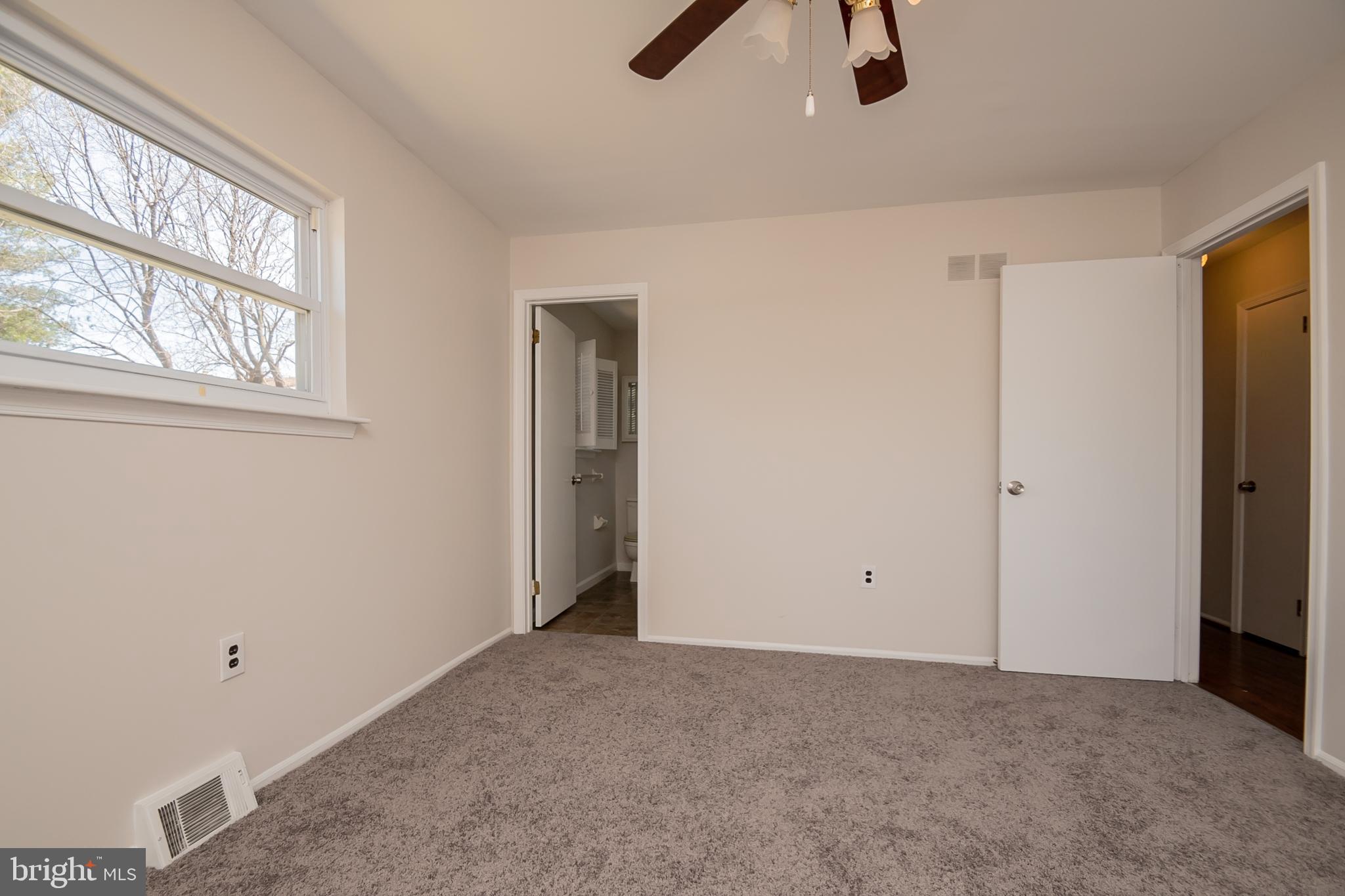 102 Woodstream Road Boothwyn, PA 19061 - Photo 37 of 40 Gallery Image 37