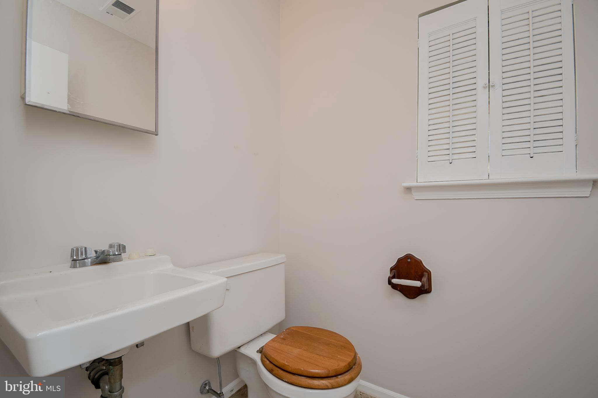 102 Woodstream Road Boothwyn, PA 19061 - Photo 38 of 40 Gallery Image 38