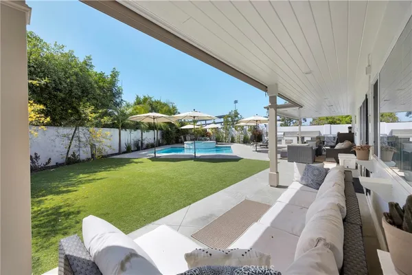 $1,999,999 | 10301 Humbolt Street, Los Alamitos, CA 90720