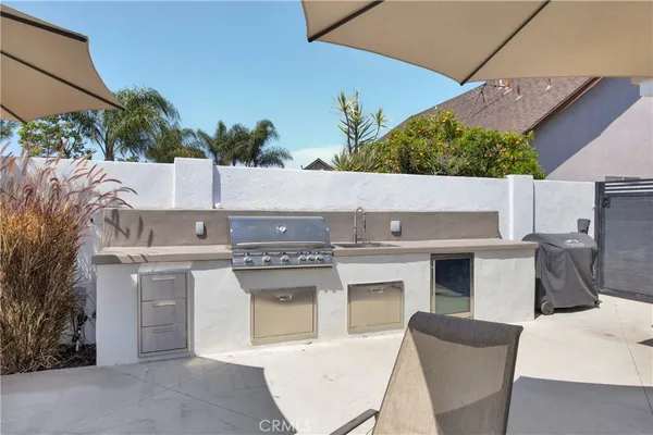 $1,999,999 | 10301 Humbolt Street, Los Alamitos, CA 90720