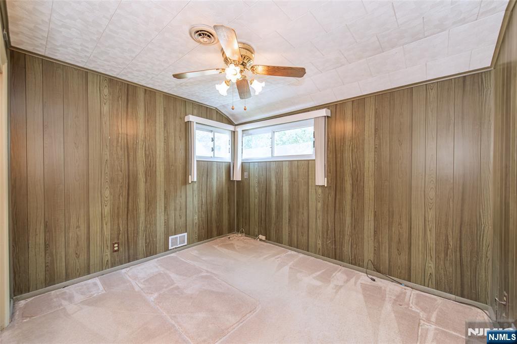 15-15 Jordan Road Fair Lawn, NJ 07410 - Photo 6 of 26 Gallery Image 6