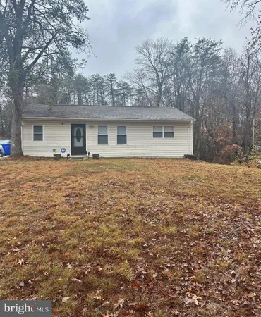 front view of house with a yard