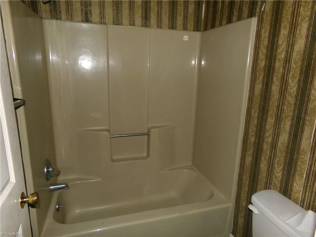 944 South Ridge Court, Unit 143 Winston-Salem, NC 27107 - Photo 9 of 14