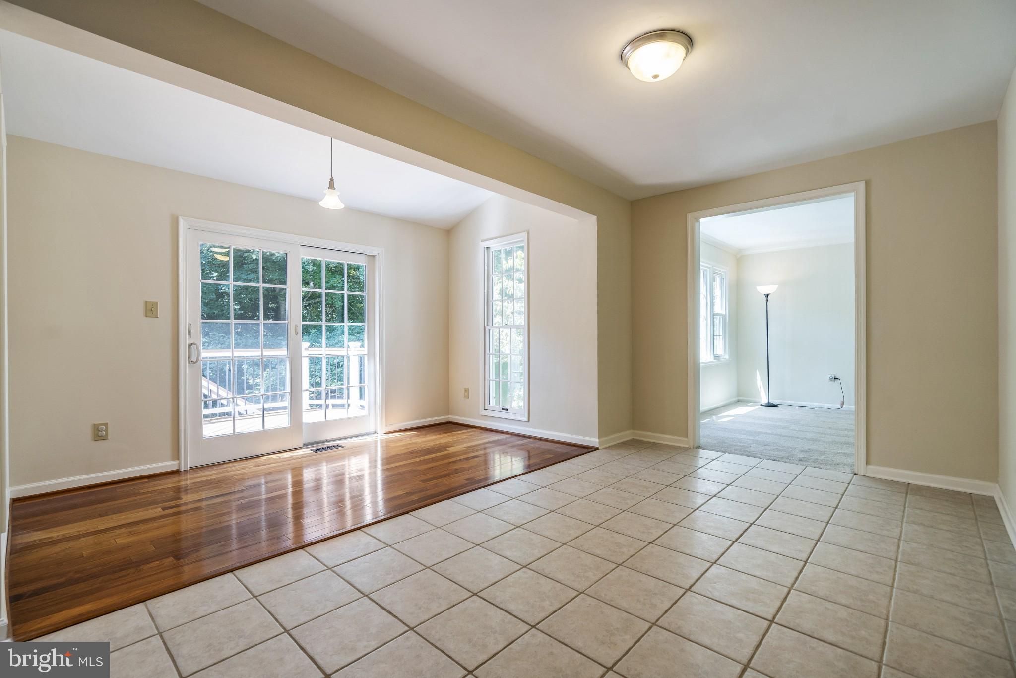 3276 Fox Mill Road Oakton, VA 22124 - Photo 12 of 45 Alternate view of breakfast nook