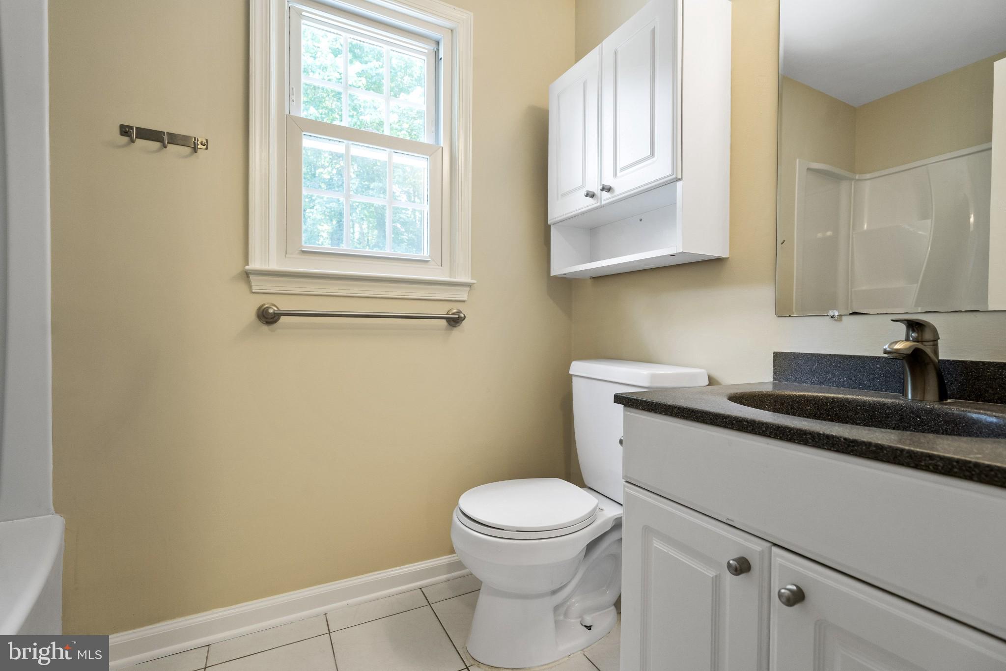 3276 Fox Mill Road Oakton, VA 22124 - Photo 21 of 45 Updated hall bath