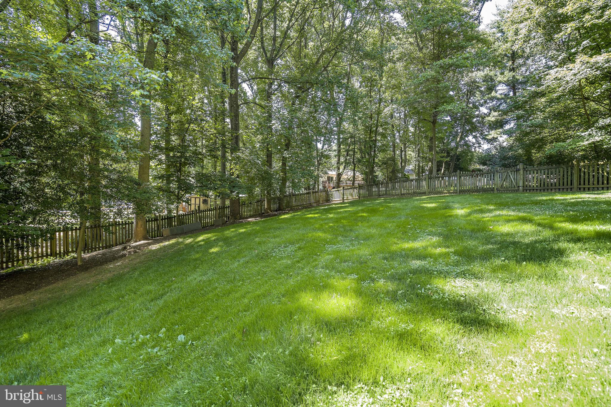 3276 Fox Mill Road Oakton, VA 22124 - Photo 36 of 45 Expansive back yard