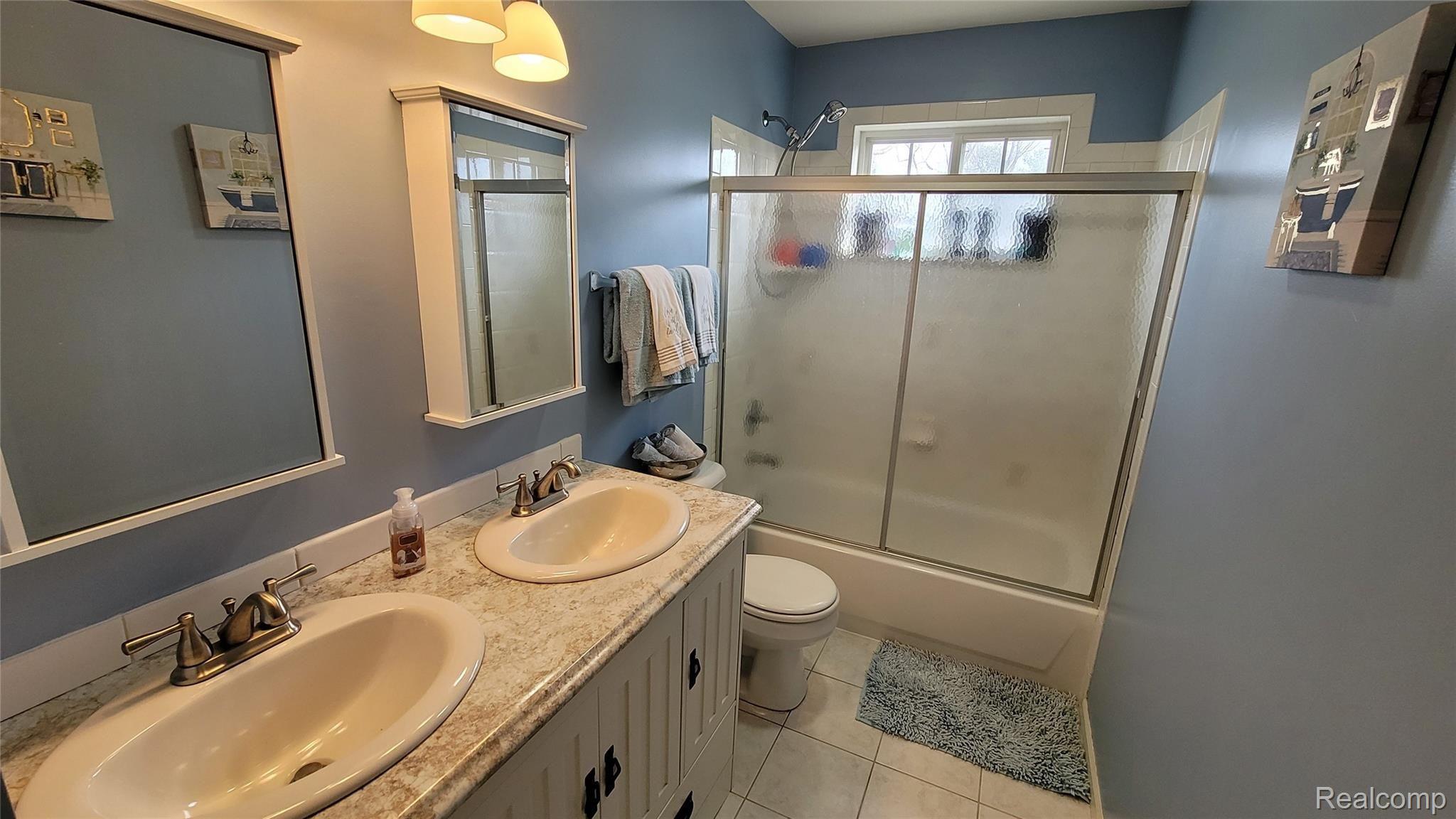 4294 Dillon Road Flushing, MI 48433 - Photo 35 of 74 20210318_175824.jpg