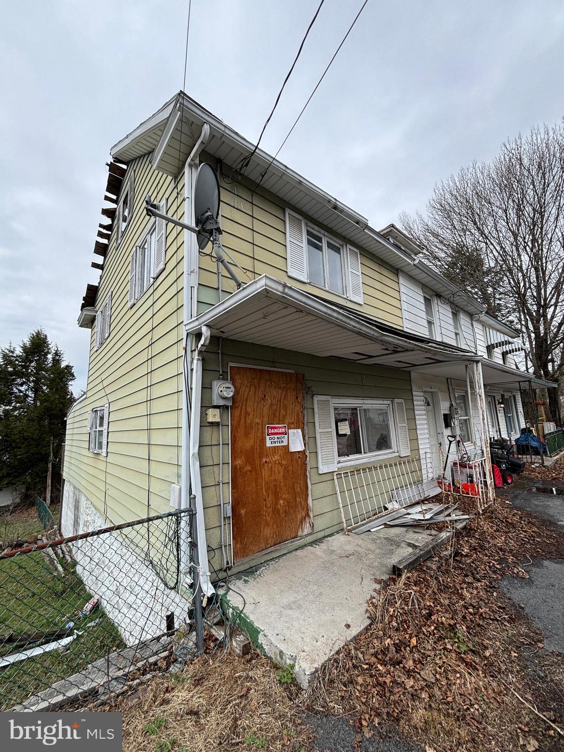6 Walnut Street Middleport, PA 17953 - Photo 2 of 28