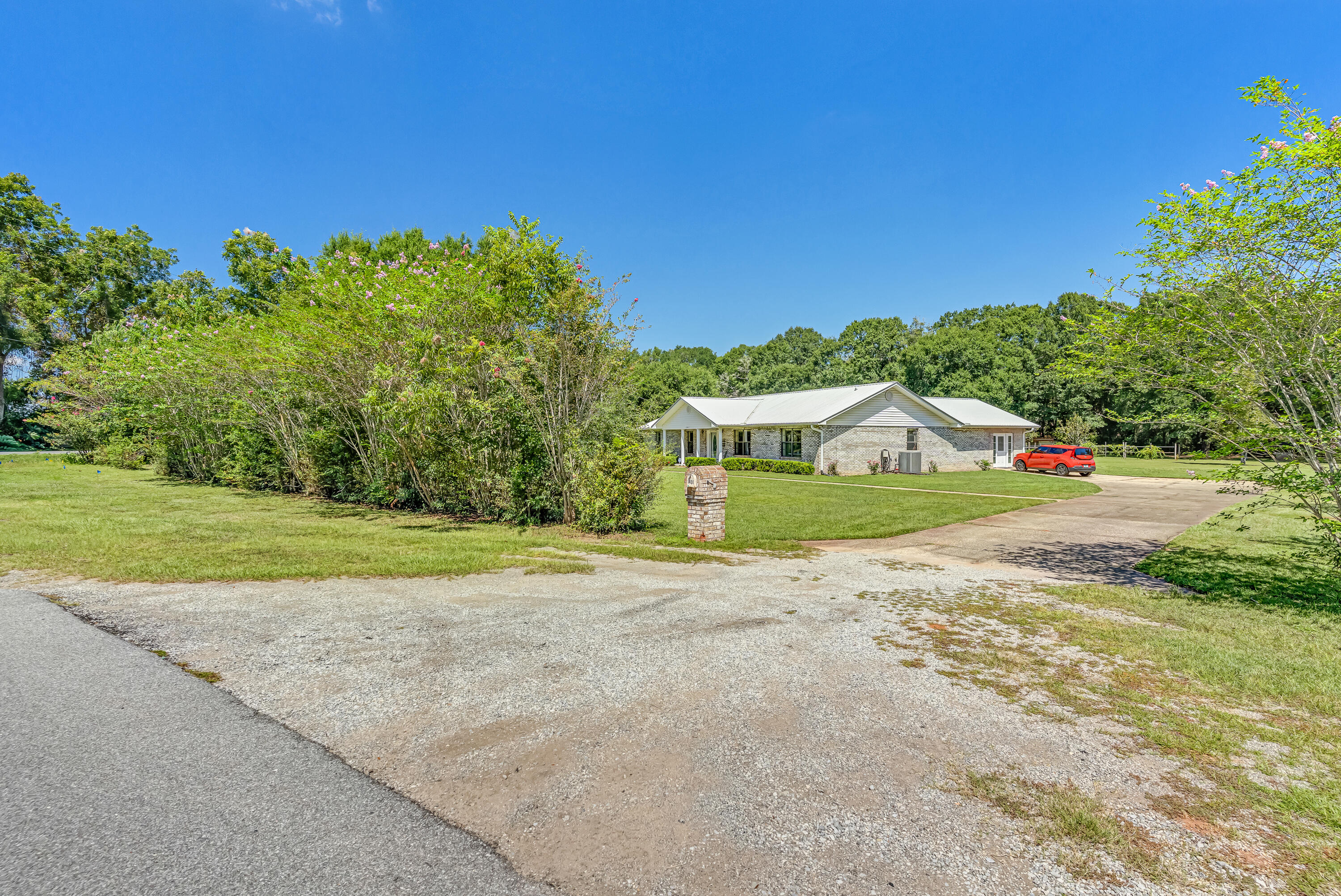 1401 Greenwood Road Baker, FL 32531 - Photo 29 of 61 a view of a park with large trees