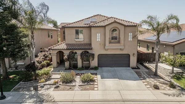 $930,000 | 11345 North Via Montessori Drive, Fresno, CA 93730