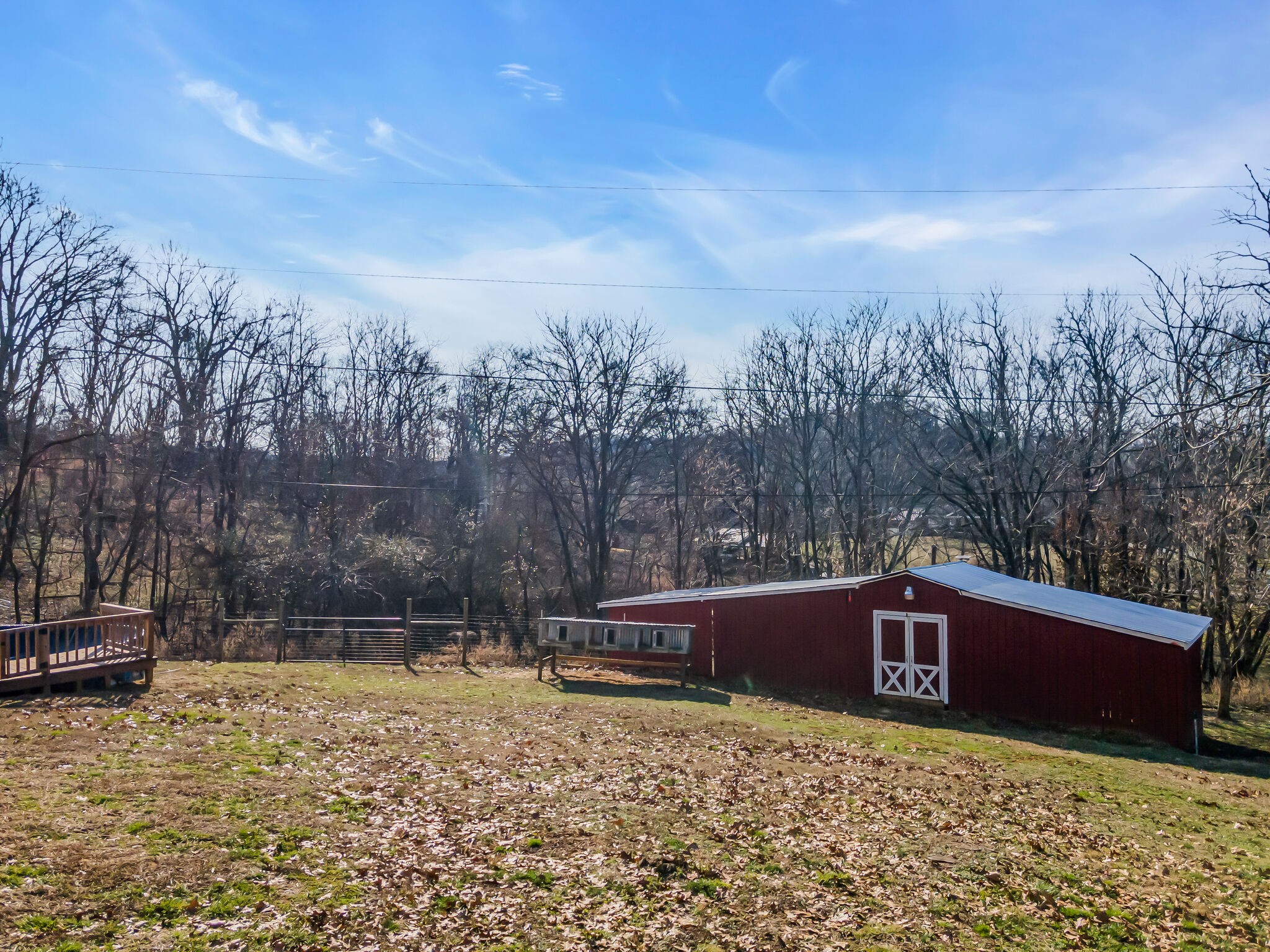 3197 Stephens Road Columbia, TN 38401 - Photo 39 of 46 a view of roof with tree in front of it