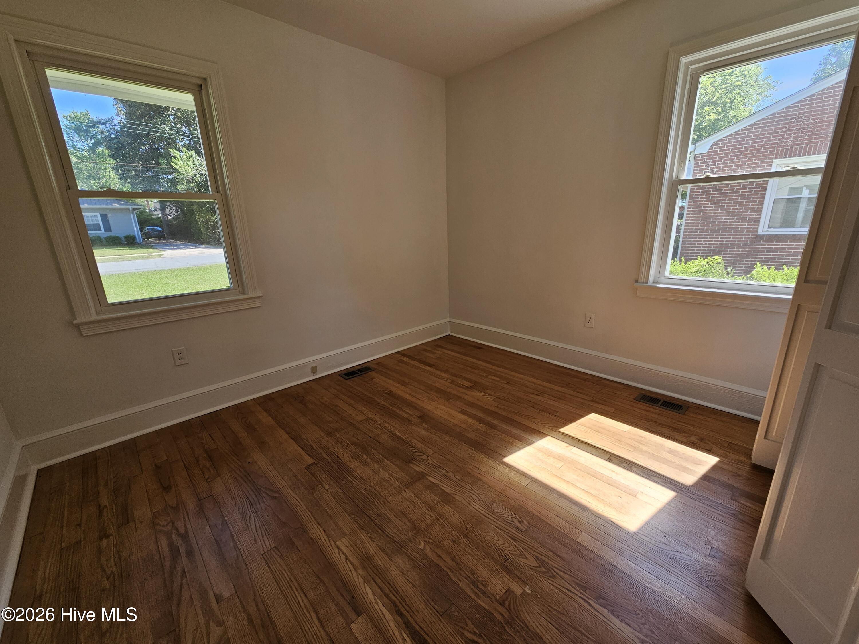 405 Lafayette Street Clinton, NC 28328 - Photo 13 of 27 20260414_151957