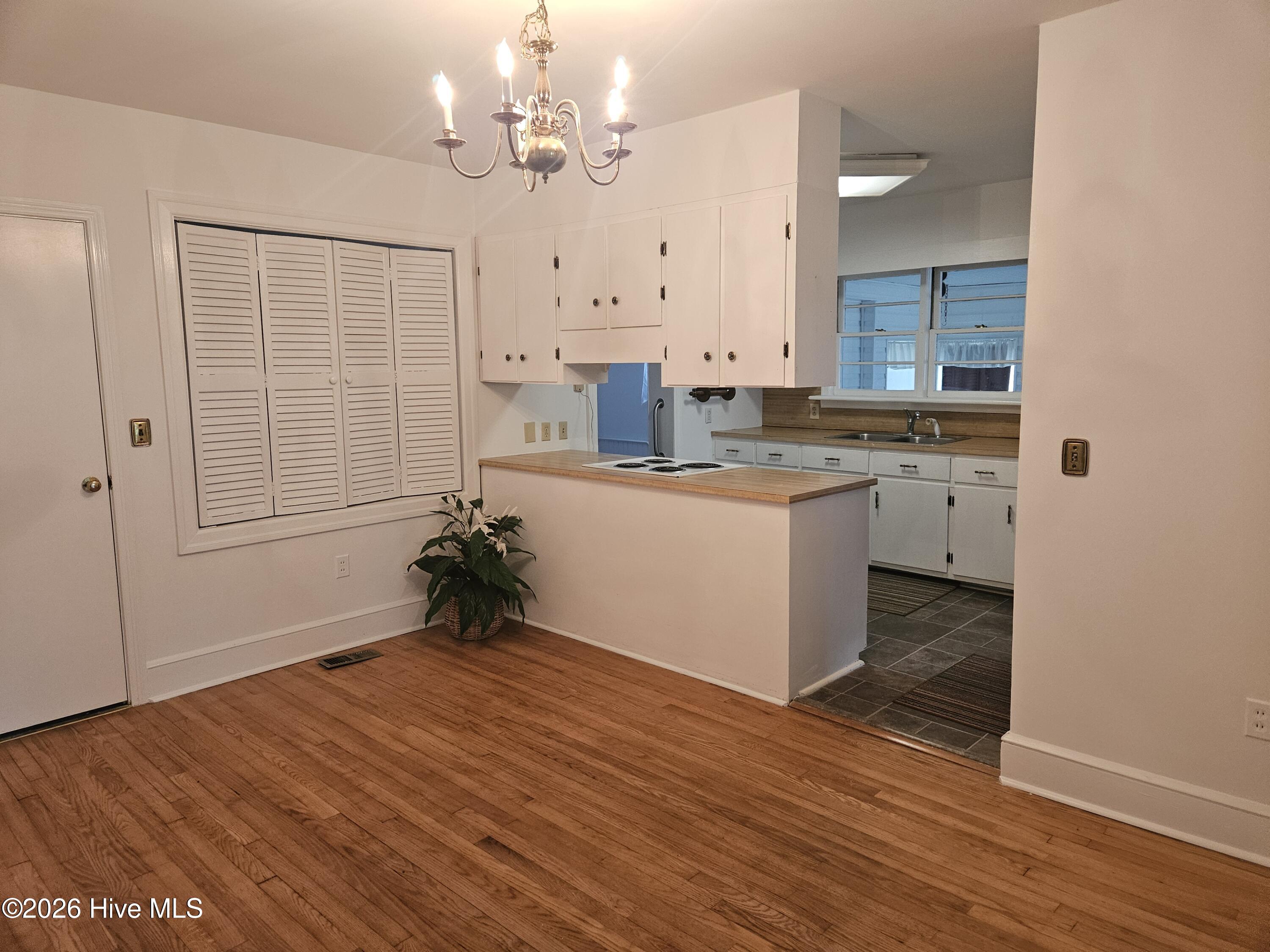 405 Lafayette Street Clinton, NC 28328 - Photo 9 of 27 20260420_163219