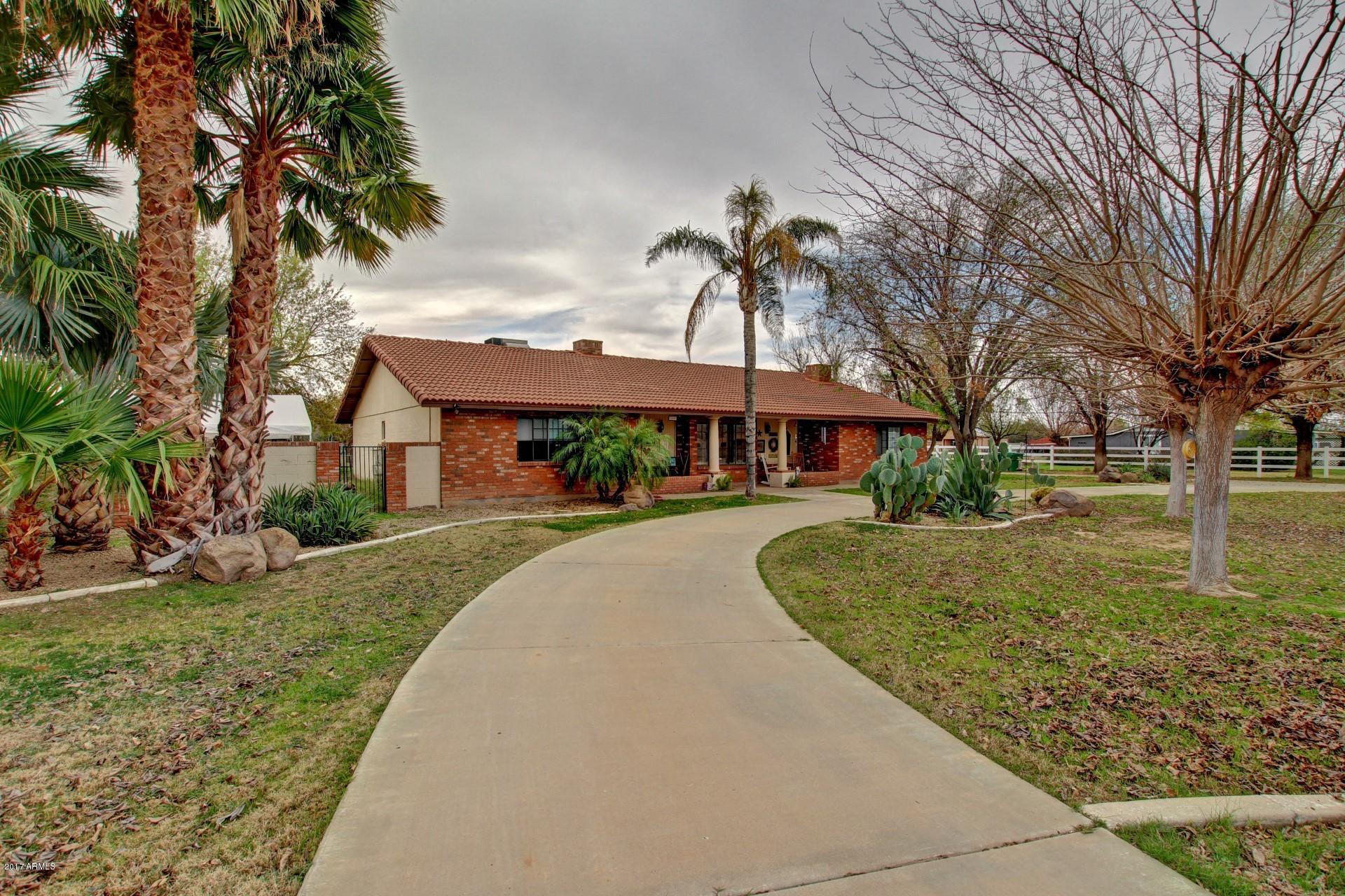 16641 East Frye Road Gilbert, AZ 85295 - Photo 2 of 48 Front of Home