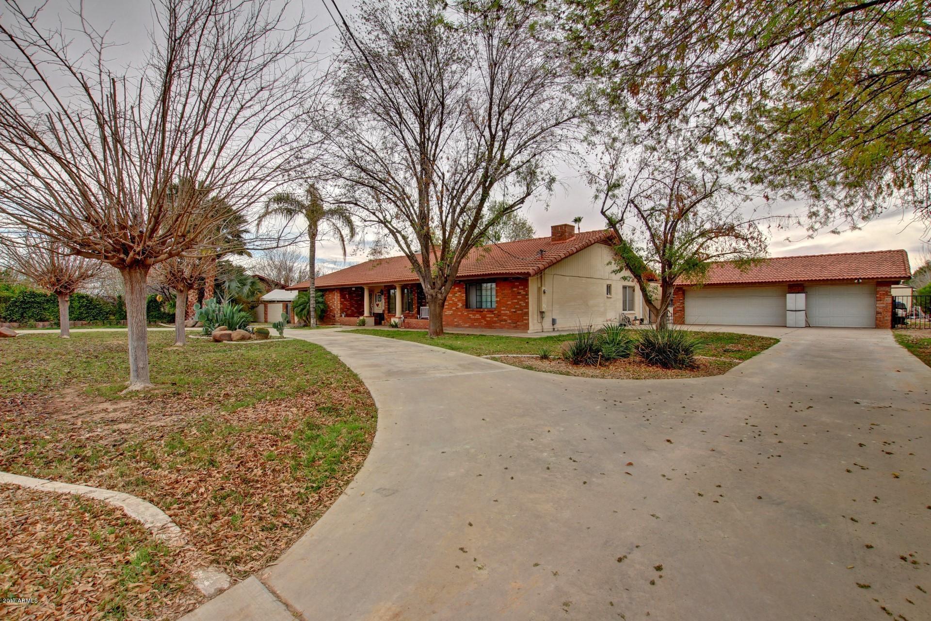 16641 East Frye Road Gilbert, AZ 85295 - Photo 3 of 48 Front of Home