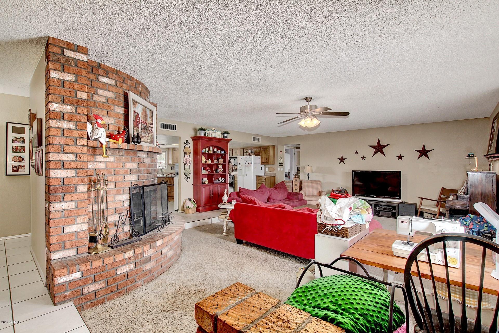 16641 East Frye Road Gilbert, AZ 85295 - Photo 6 of 48 Great Room