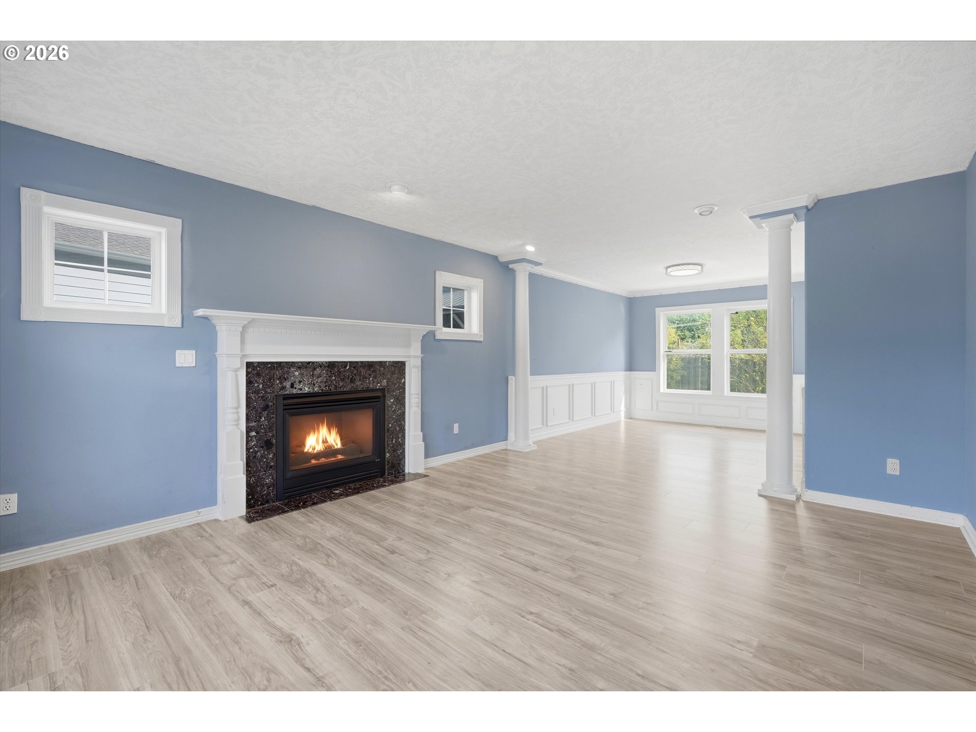 328 Southwest 38th Loop Gresham, OR 97080 - Photo 11 of 43 Living Room