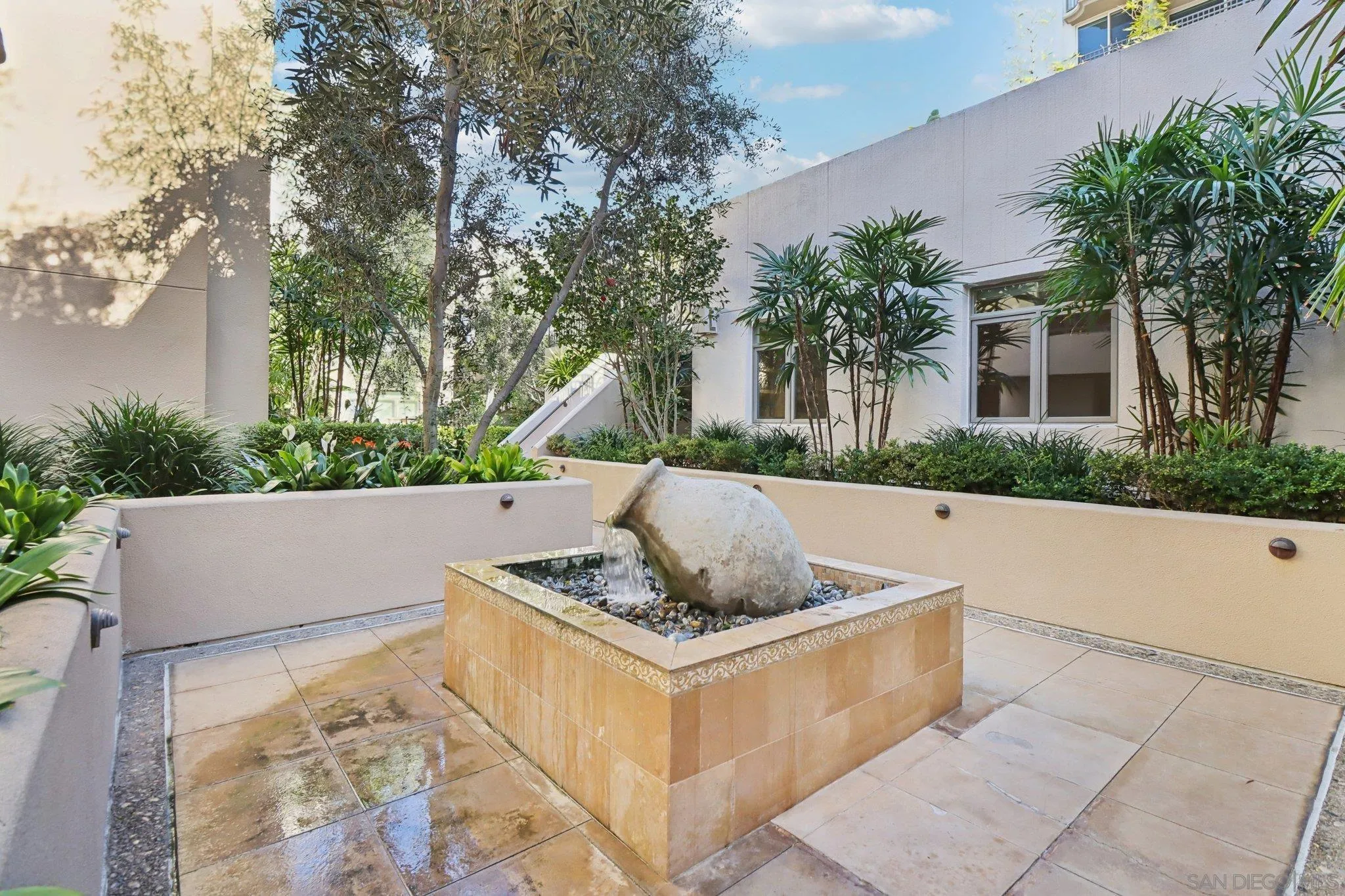 464 Prospect Street, Unit 101 La Jolla, CA 92037 - Photo 4 of 65 a view of house and outdoor space