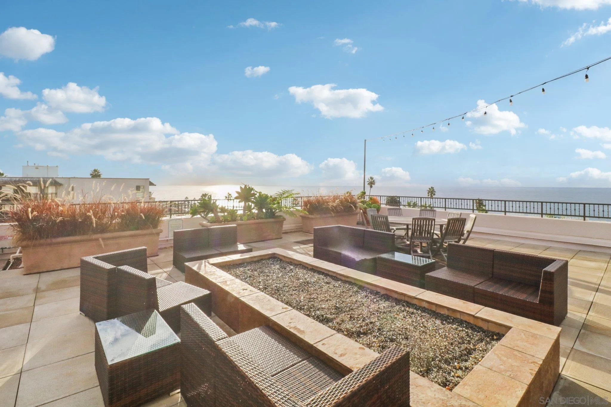 464 Prospect Street, Unit 101 La Jolla, CA 92037 - Photo 44 of 65 a view of a terrace with furniture
