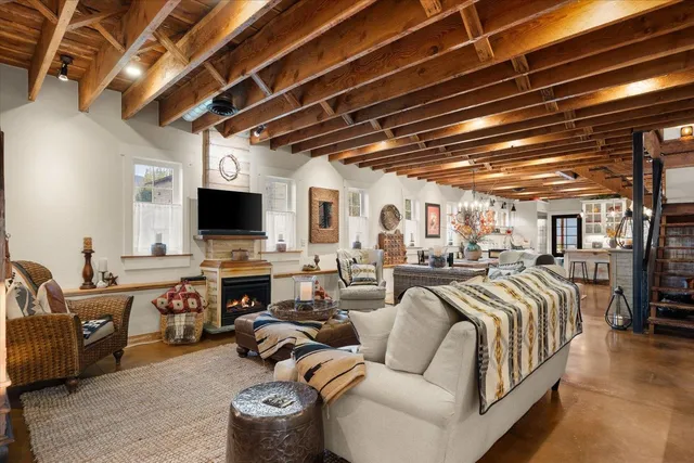 $1,700,000 | 510 East Main Avenue, Chewelah, WA 99109