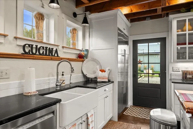 $1,700,000 | 510 East Main Avenue, Chewelah, WA 99109