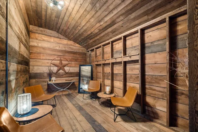 $1,700,000 | 510 East Main Avenue, Chewelah, WA 99109