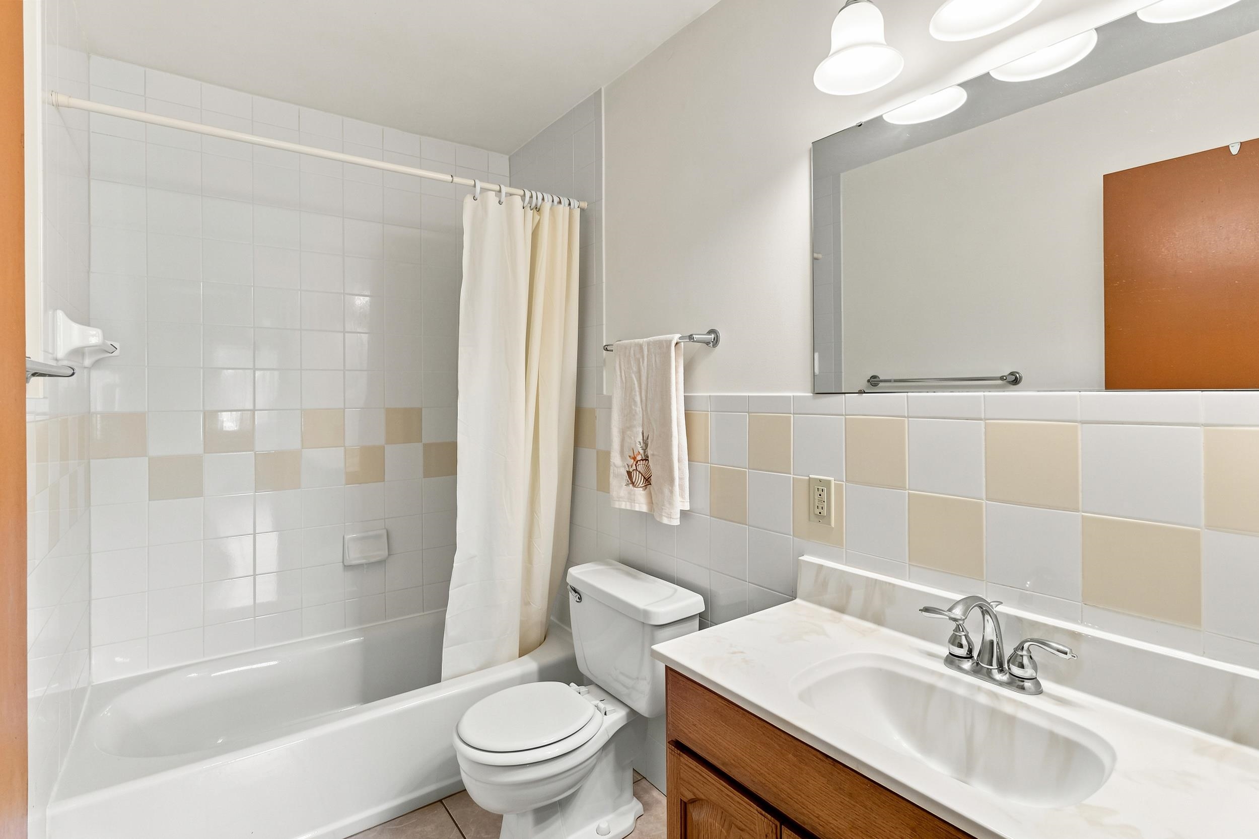 2834 Commercial Madison, WI 53704 - Photo 12 of 22