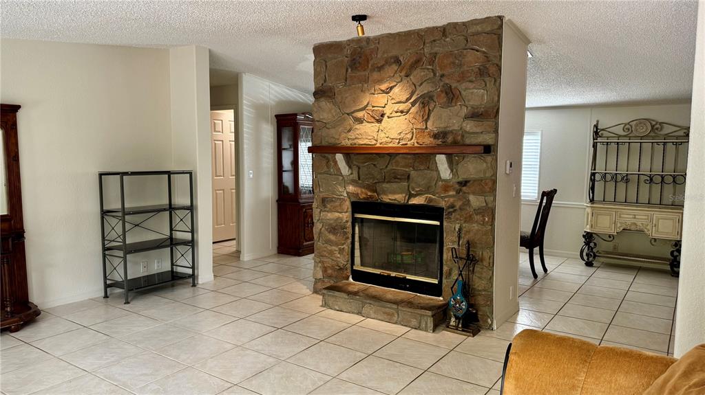 1502 East T Hitte Trail Seffner, FL 33584 - Photo 7 of 22