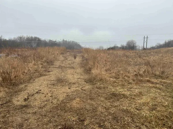 $70,000 | 3707 South Eckart Street, Genoa, WI 54632