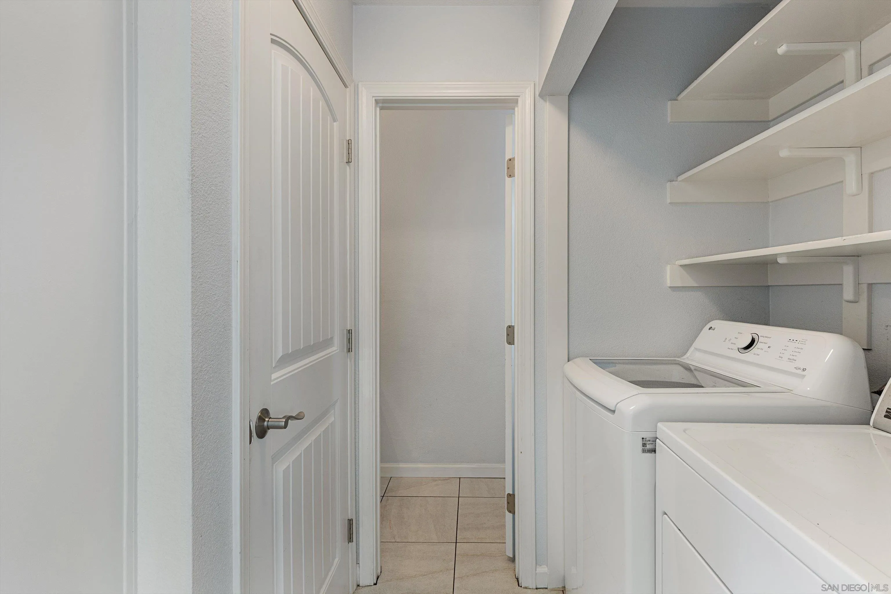 8535 Paradise Valley Road, Unit 4 Spring Valley, CA 91977 - Photo 18 of 41