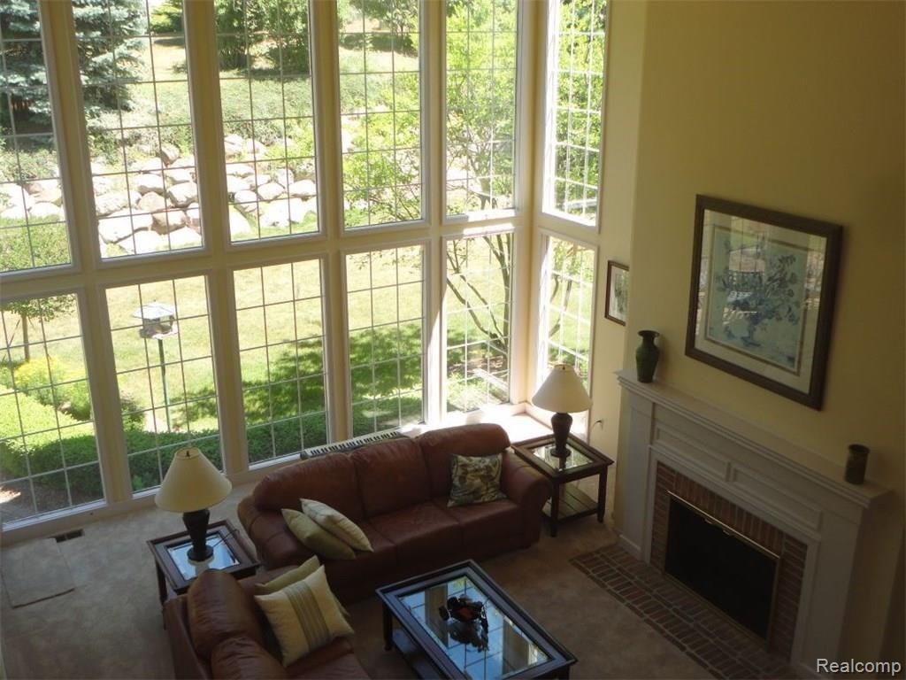 652 Cherry Tree Lane Rochester Hills, MI 48306 - Photo 5 of 42