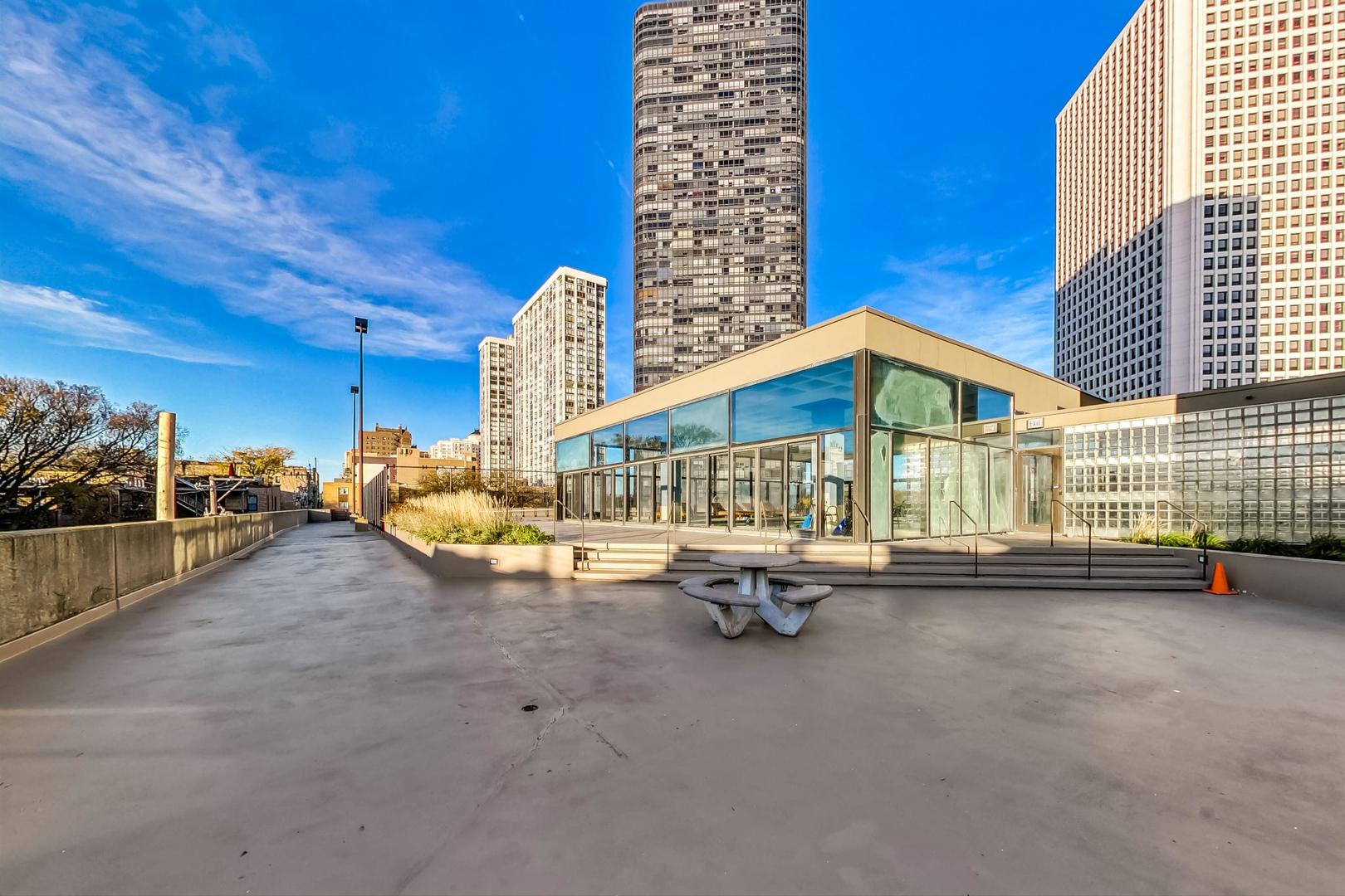 5320 North Sheridan Road, Unit 311 Chicago, IL 60640 - Photo 32 of 42 Gallery Image 32