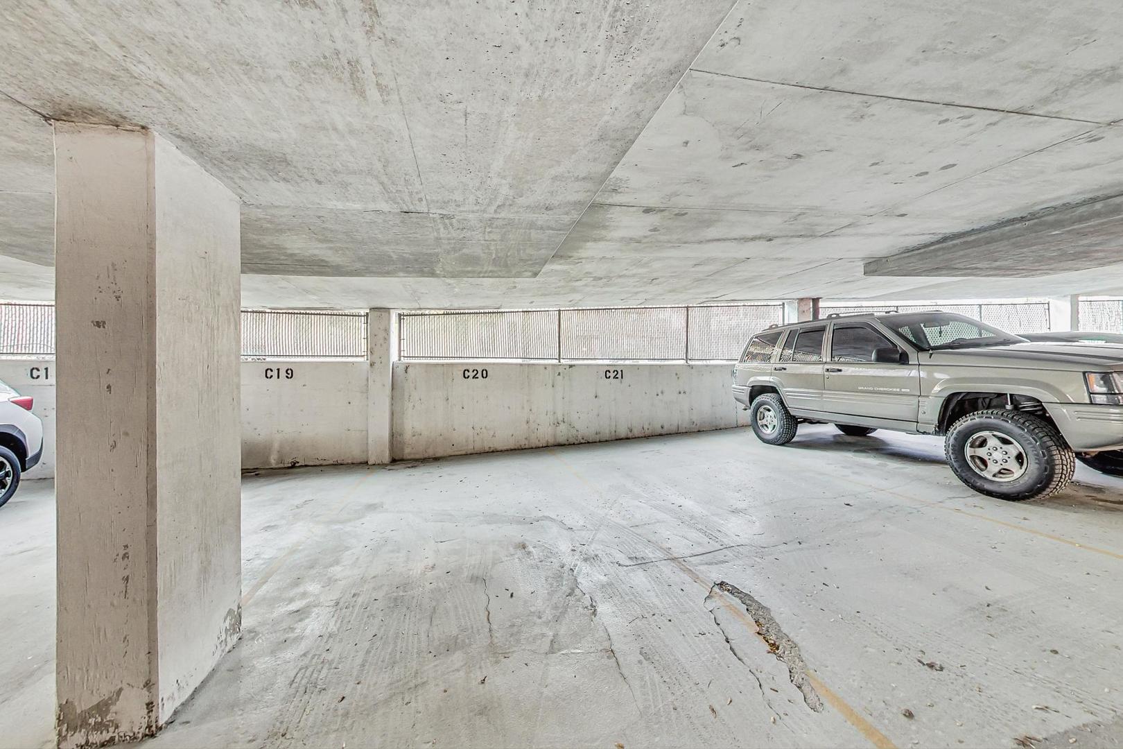 5320 North Sheridan Road, Unit 311 Chicago, IL 60640 - Photo 41 of 42 Gallery Image 41