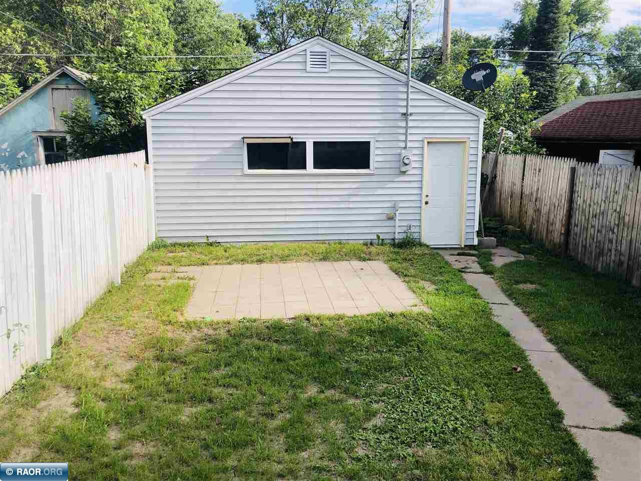 715 North 11th Avenue Virginia, MN 55792 - Photo 2 of 16